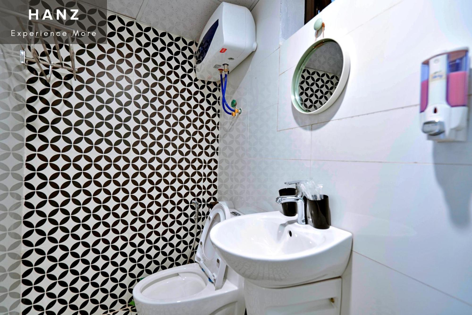 Private Room In Halong City Center - Hanz Almor1 Ha Long Rum bild